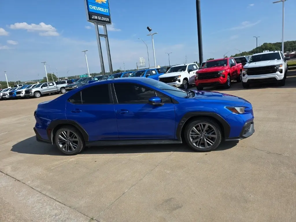 2022 Subaru WRX Base photo 2