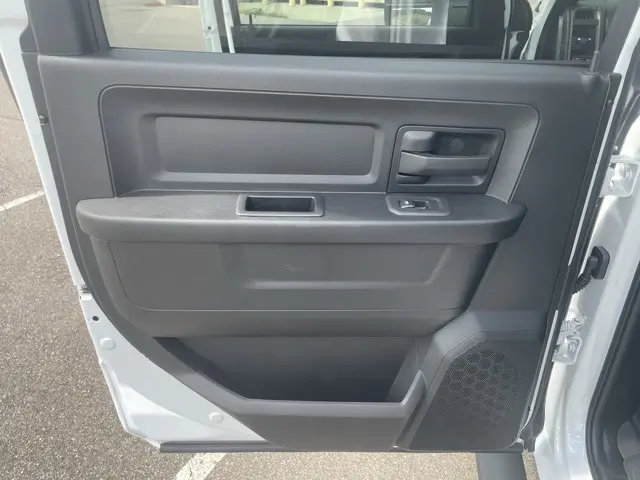 2026 Ram 3500 Tradesman photo 27