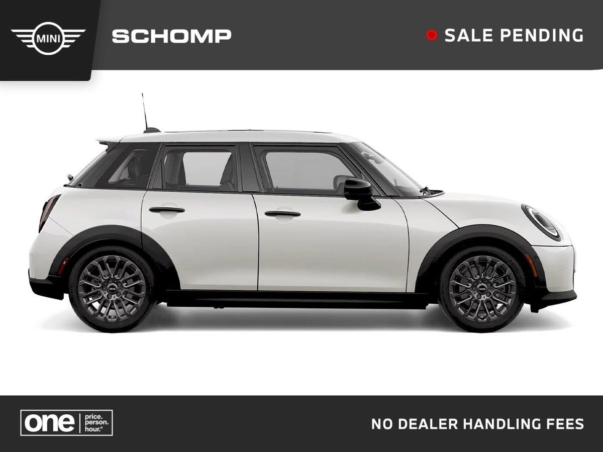 2026 MINI Hardtop Cooper S's photo