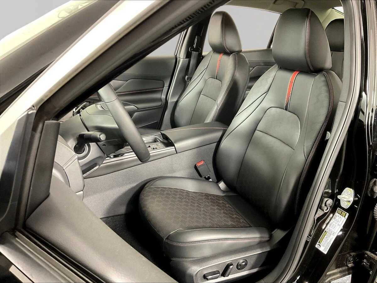 2026 Nissan Sentra SR - Photo 16