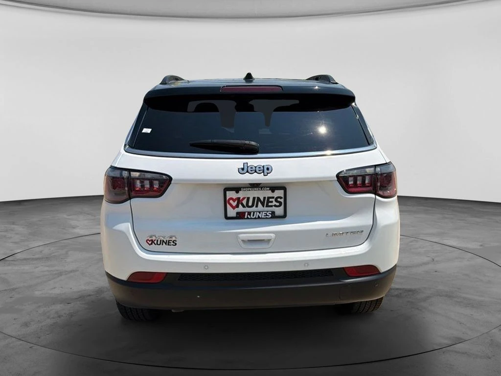 2025 Jeep Compass Limited - Photo 9