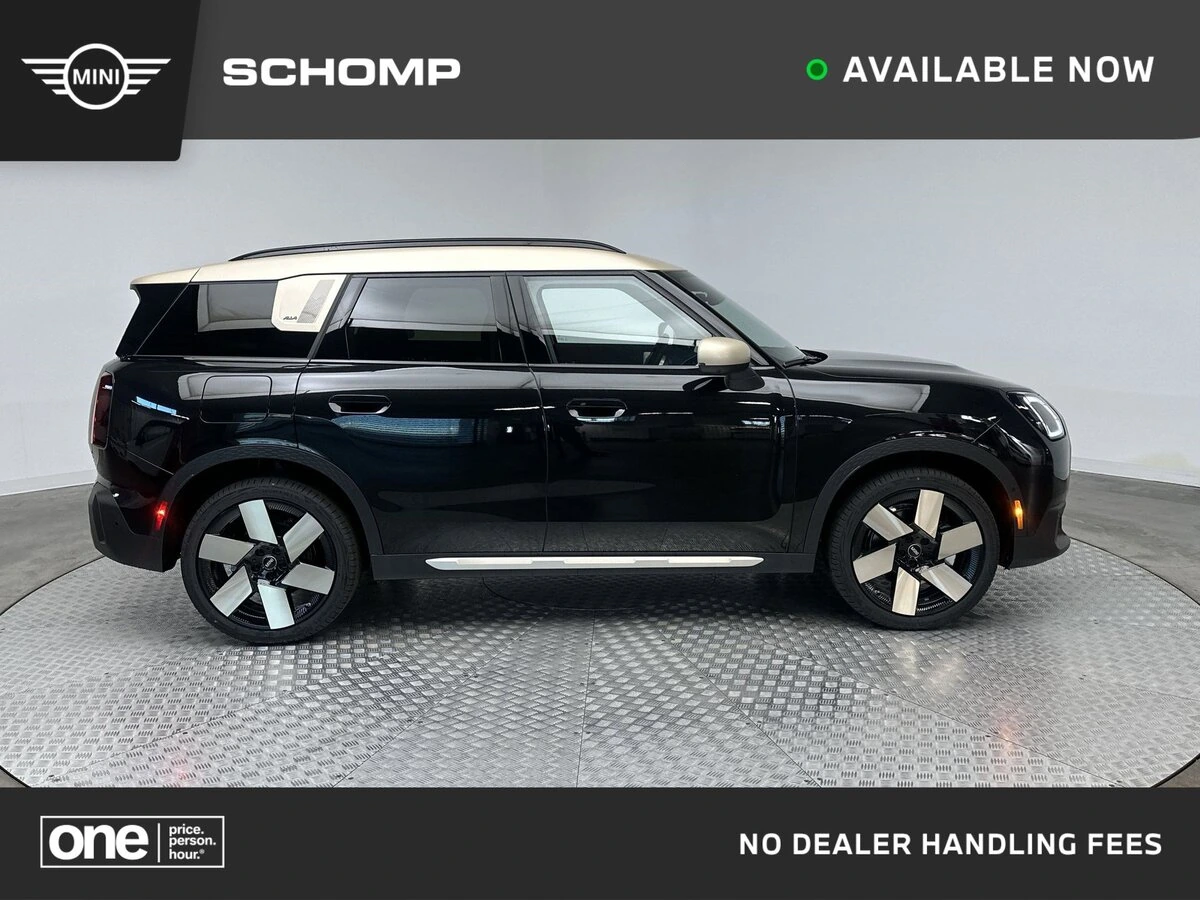 2026 MINI Countryman S's photo