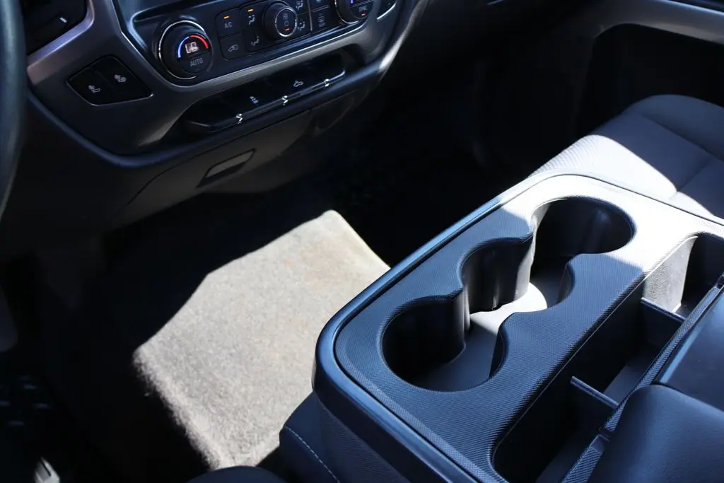 2015 Chevrolet Silverado LT photo 21
