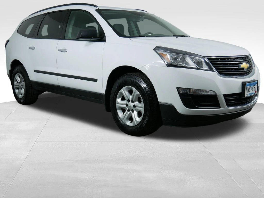Used 2016 Chevrolet Traverse LS with VIN 1GNKVFED6GJ119045 for sale in Brooklyn Park, Minnesota