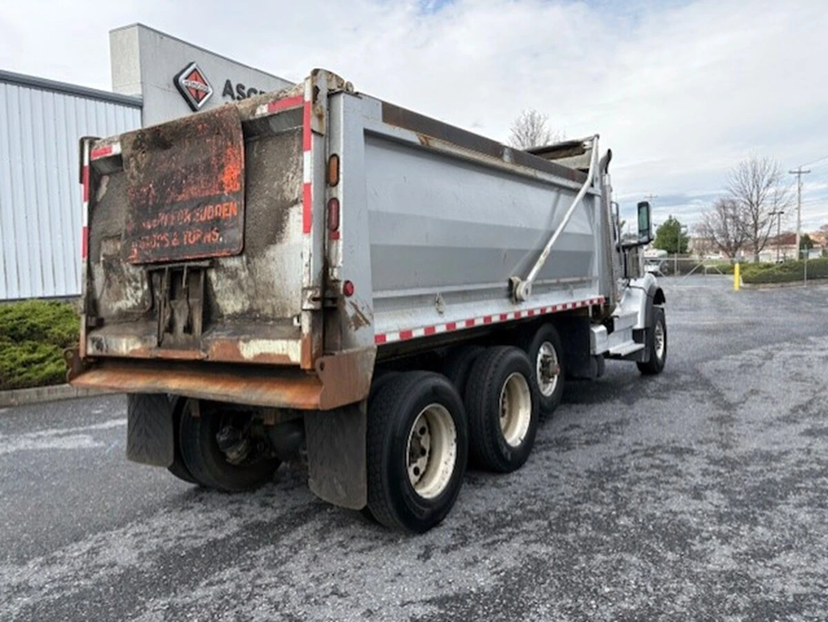 2022 International HX in Williamsport, PA — photo 3
