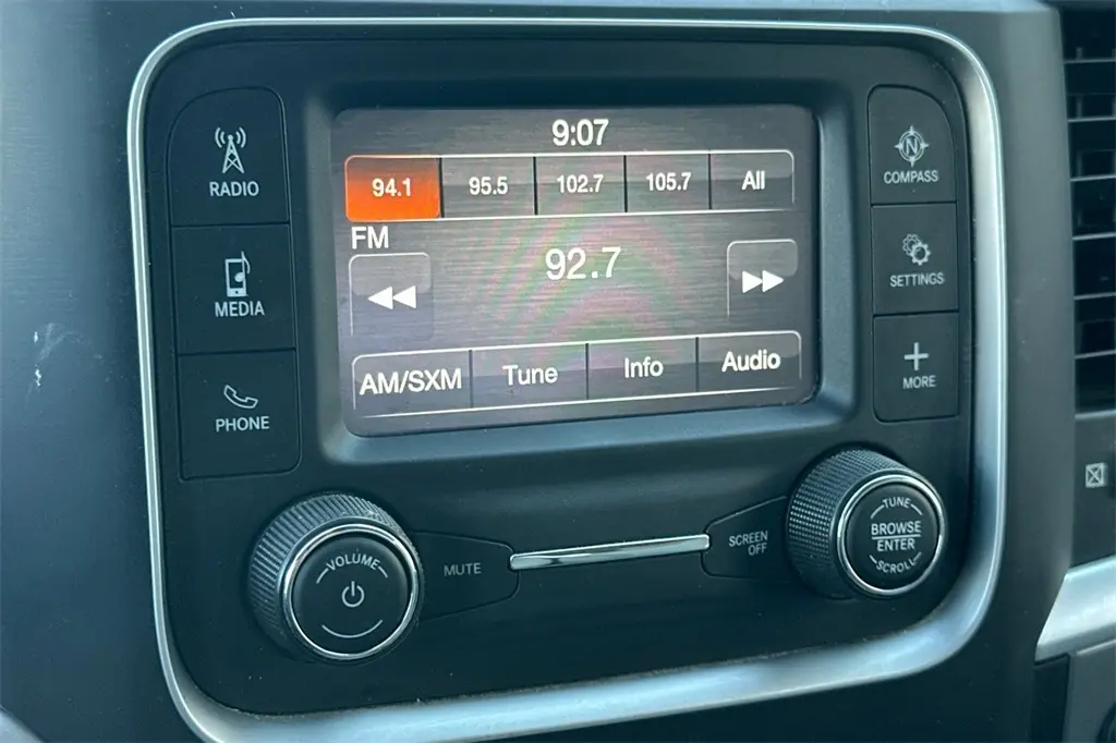 2022 Ram 1500 Classic SLT photo 17