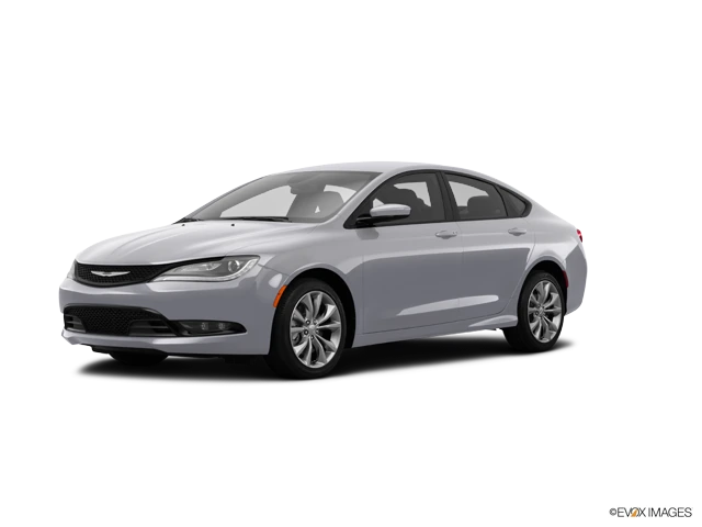 2015 Chrysler 200 S's photo