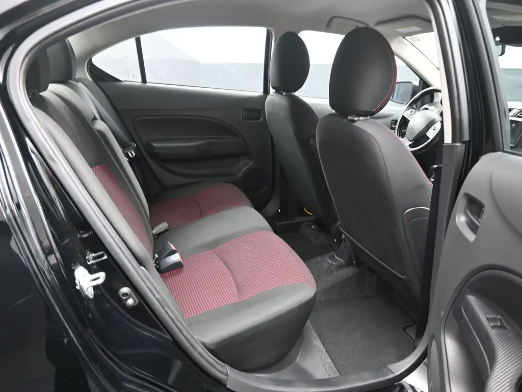 2024 Mitsubishi Mirage G4 Black Edition photo 16
