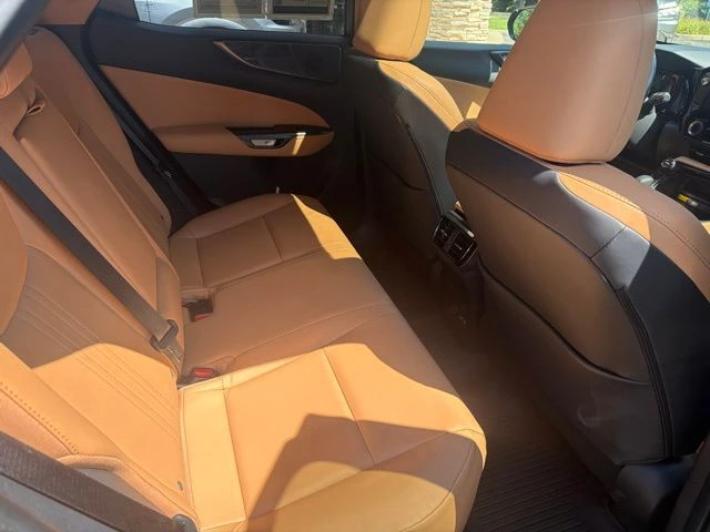 2025 Lexus NX 350 - Photo 33