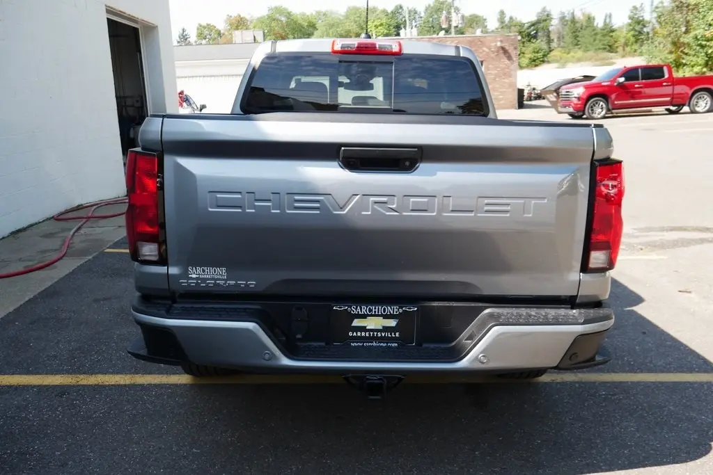 2026 Chevrolet Colorado LT photo 6
