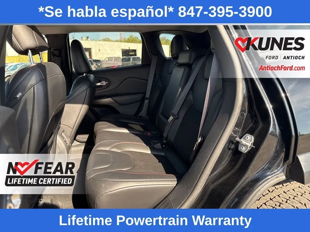 2020 Jeep Cherokee Trailhawk photo 17