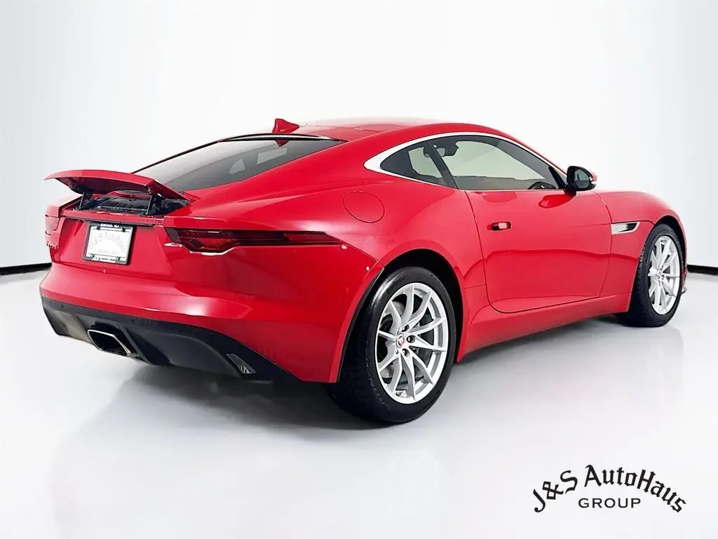 2021 Jaguar F-TYPE P300 photo 7
