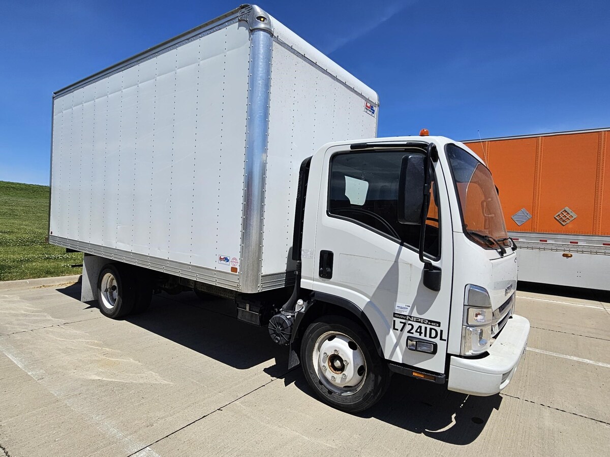 2024 Isuzu NPR HD