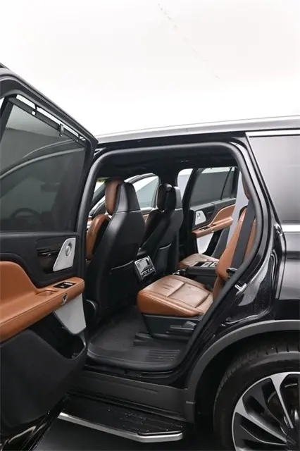 2020 Lincoln Aviator Reserve photo 12