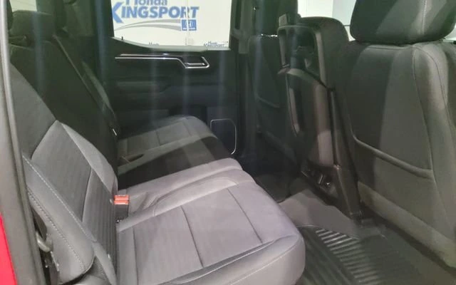 2022 Chevrolet Silverado 1500 LT - Photo 13