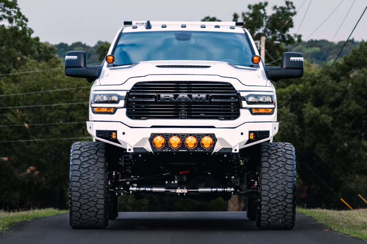 Custom Vossen 8 Lug Pearl RAM 3500 Exterior Front Fascia