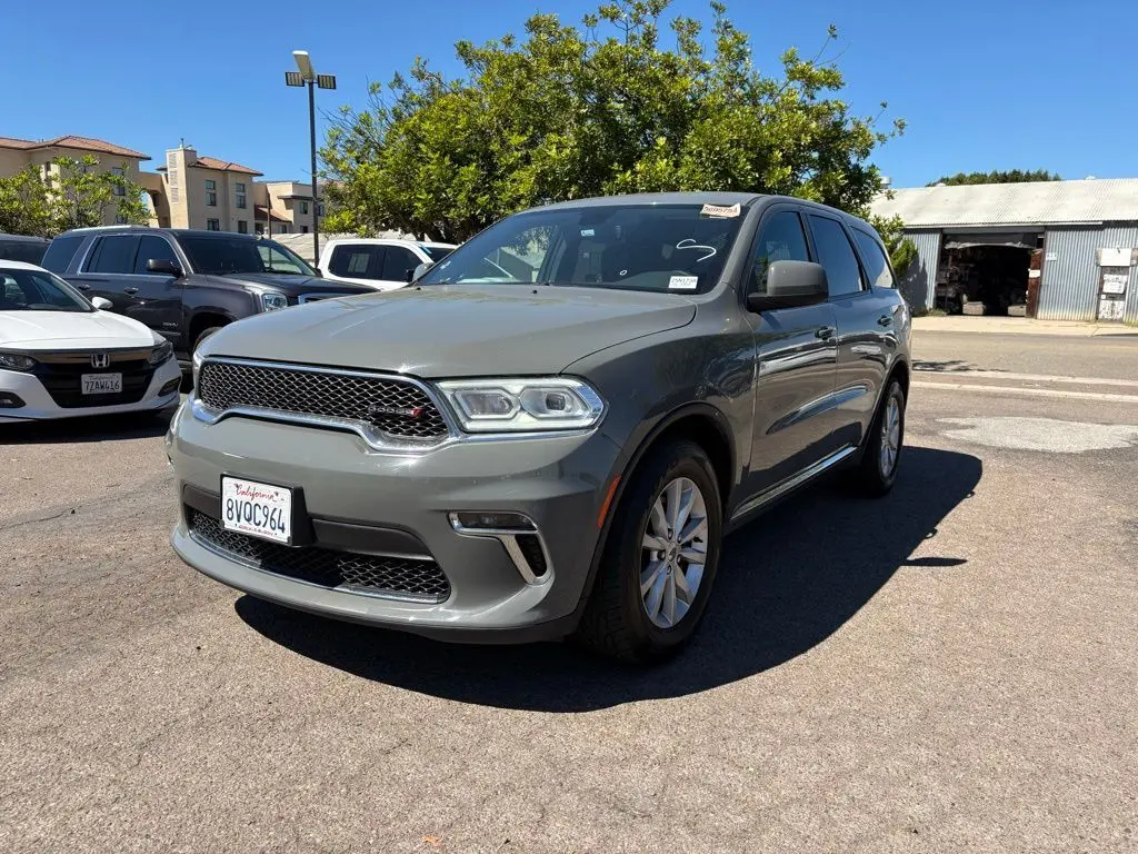 2021 Dodge Durango SXT photo 3