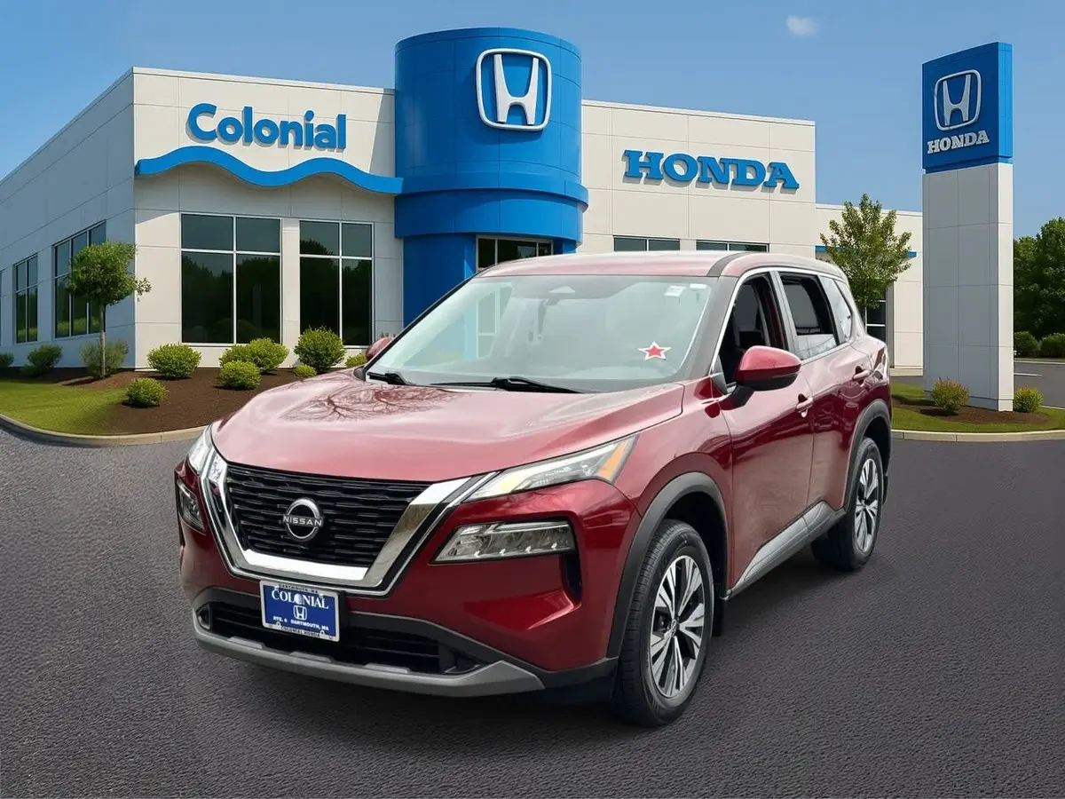 2022 Nissan Rogue SV's photo