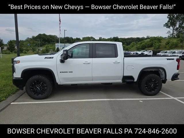 2025 Chevrolet Silverado LT photo 2