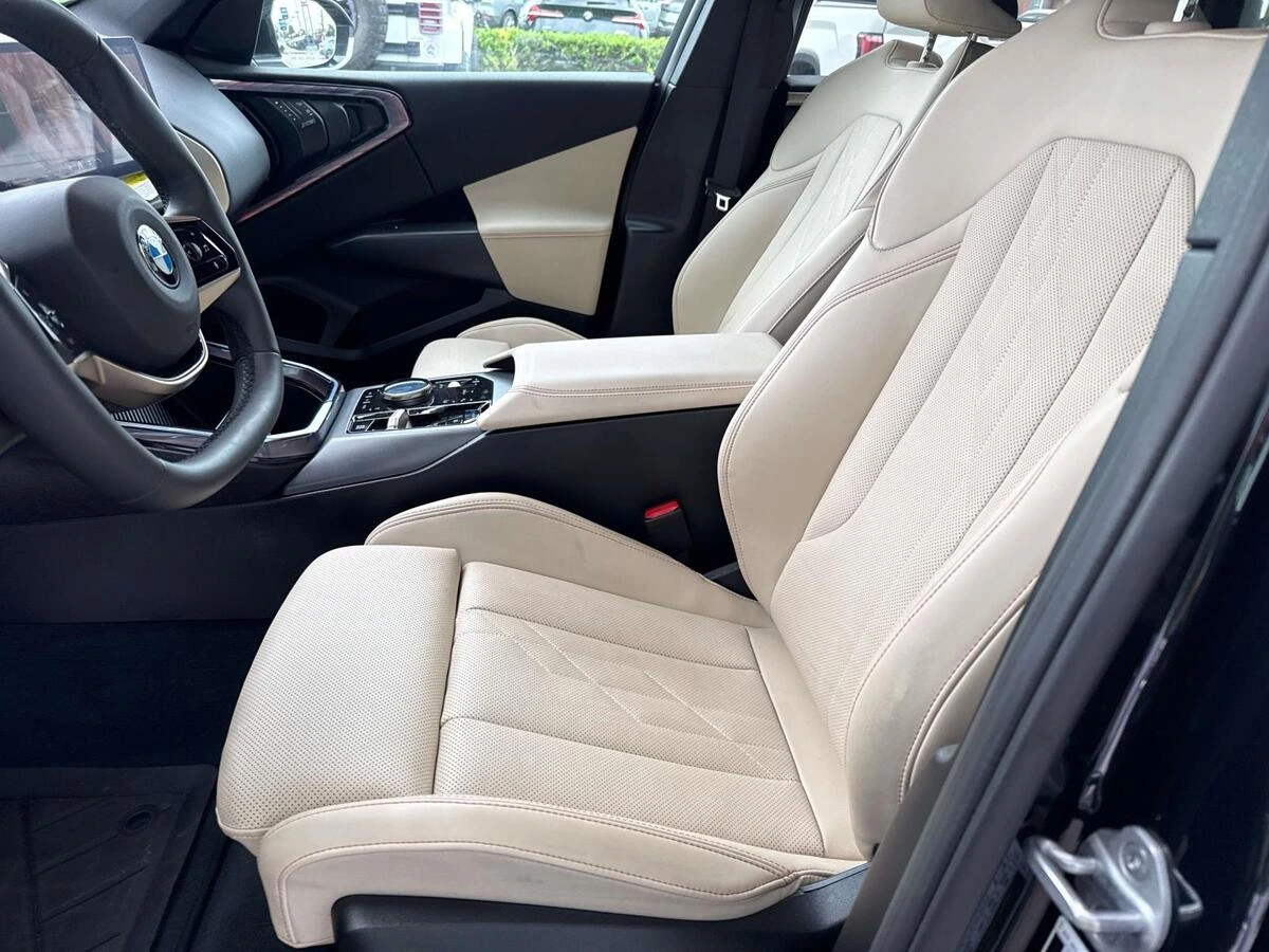 2025 BMW X3 30 - Photo 17