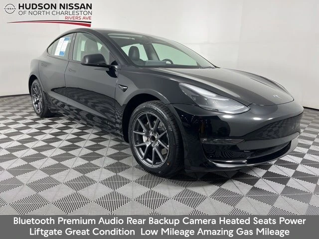 2023 Tesla Model 3 -'s photo