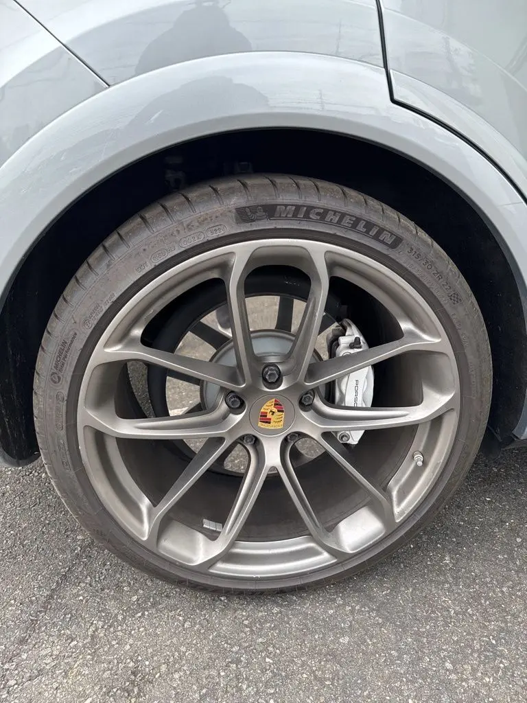 2020 Porsche Cayenne Coupe Turbo photo 14