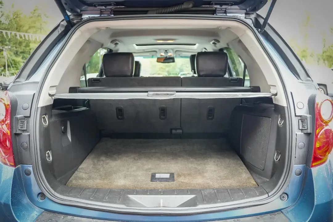 2011 Chevrolet Equinox LT photo 12