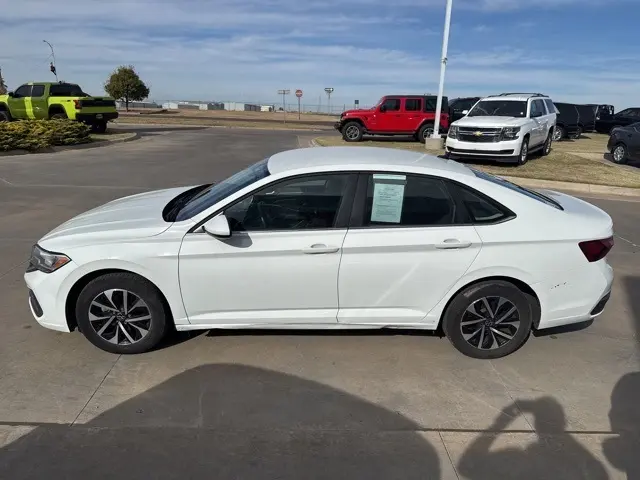 2024 Volkswagen Jetta S photo 3