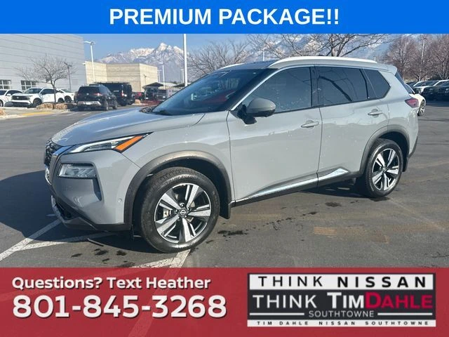 2023 Nissan Rogue SL's photo