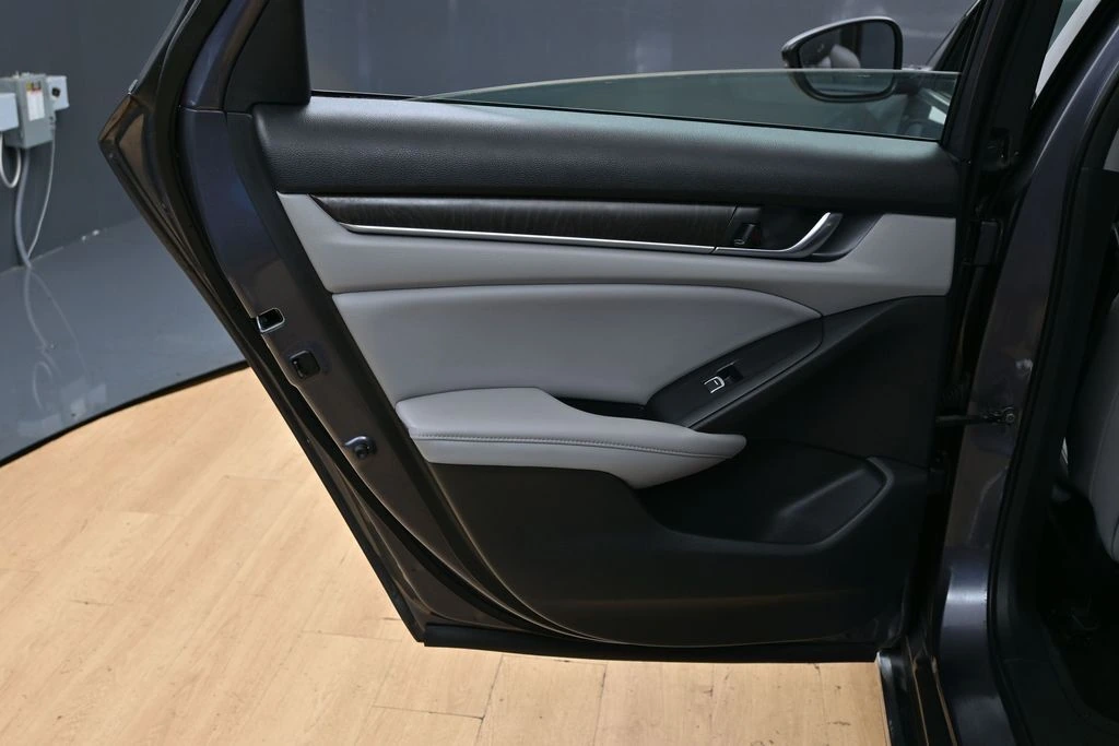 2018 Honda Accord EX-L - Photo 31
