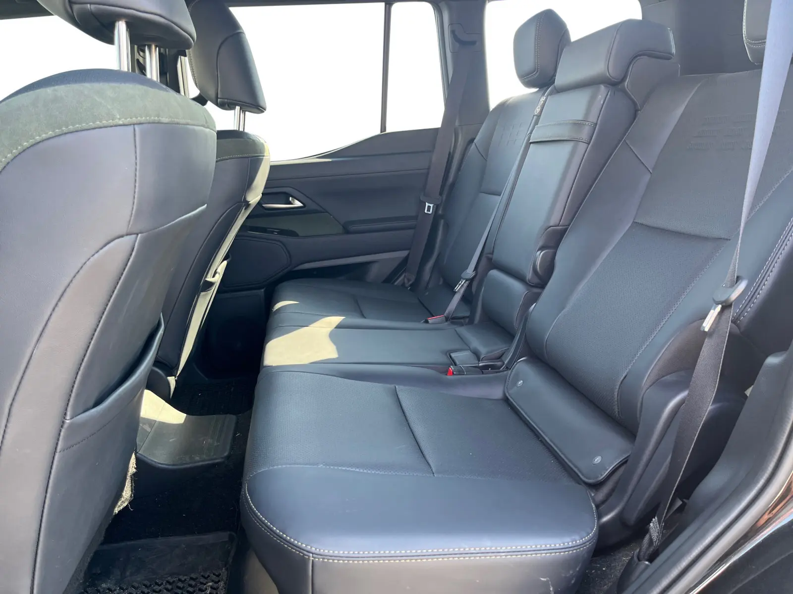 2025 Lexus GX 550 Overtrail photo 12