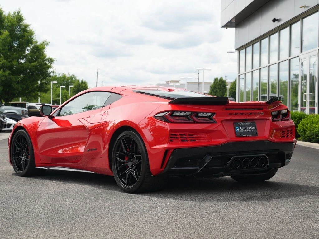 2024 Chevrolet Corvette 3LZ - Photo 11