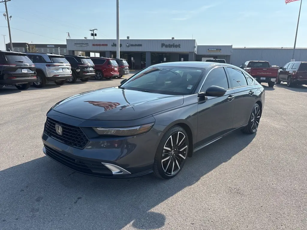 2024 Honda Accord Hybrid Touring photo 7