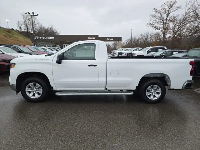 2024 Chevrolet Silverado 1500 photo 2