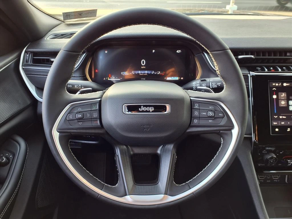 2025 Jeep Grand Cherokee Laredo - Photo 10