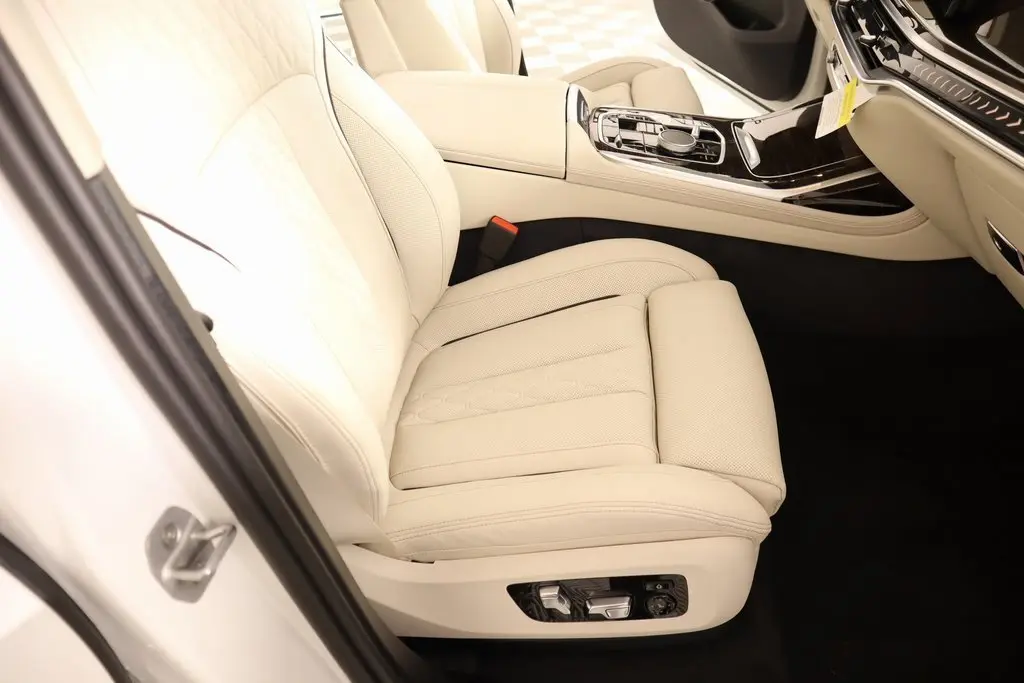 2026 Bmw X7 xDrive40i photo 13