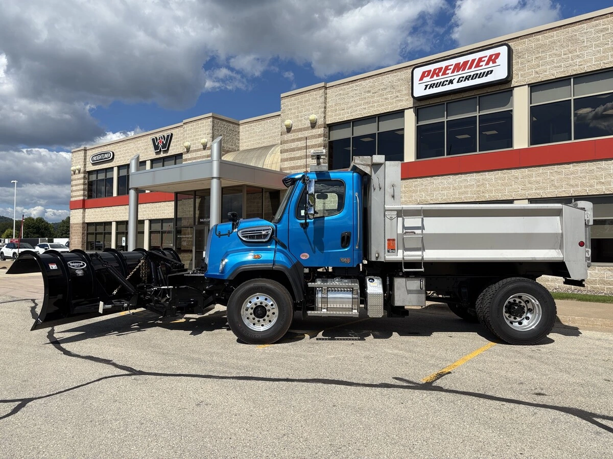 2027 Freightliner 108SD — photo 8