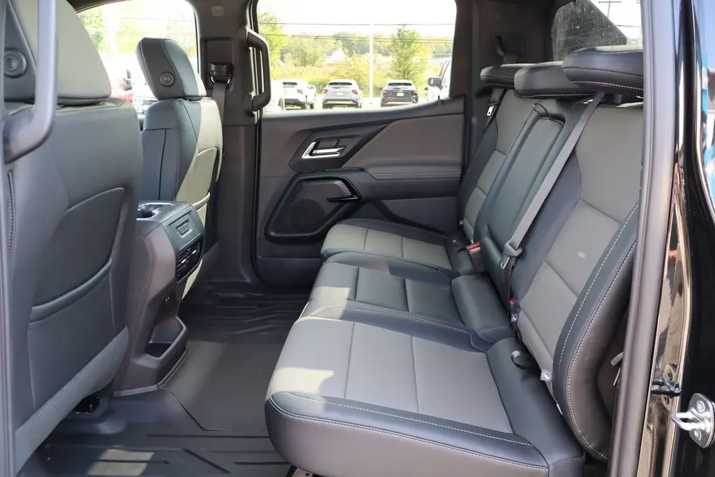 2026 Chevrolet Silverado EV Trail Boss photo 39