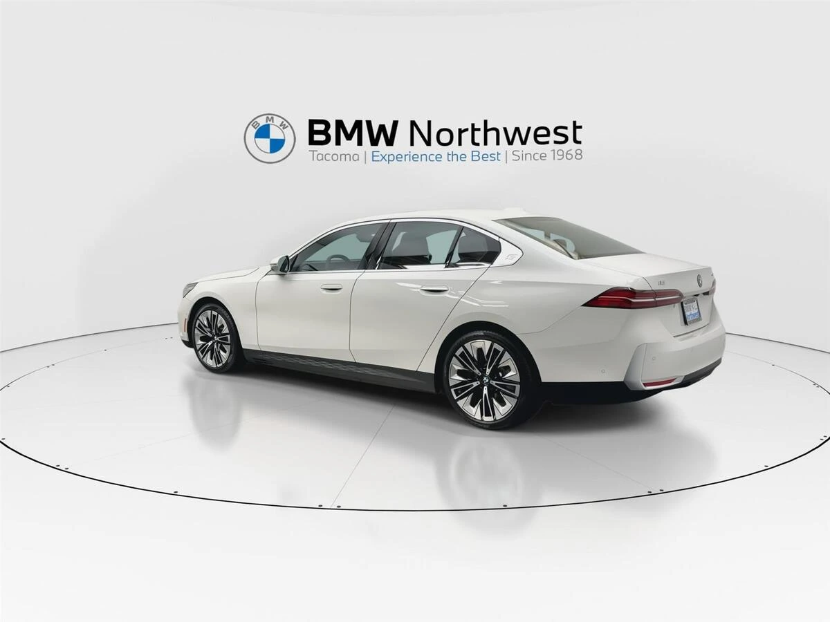 2026 BMW i5 40 - Photo 12