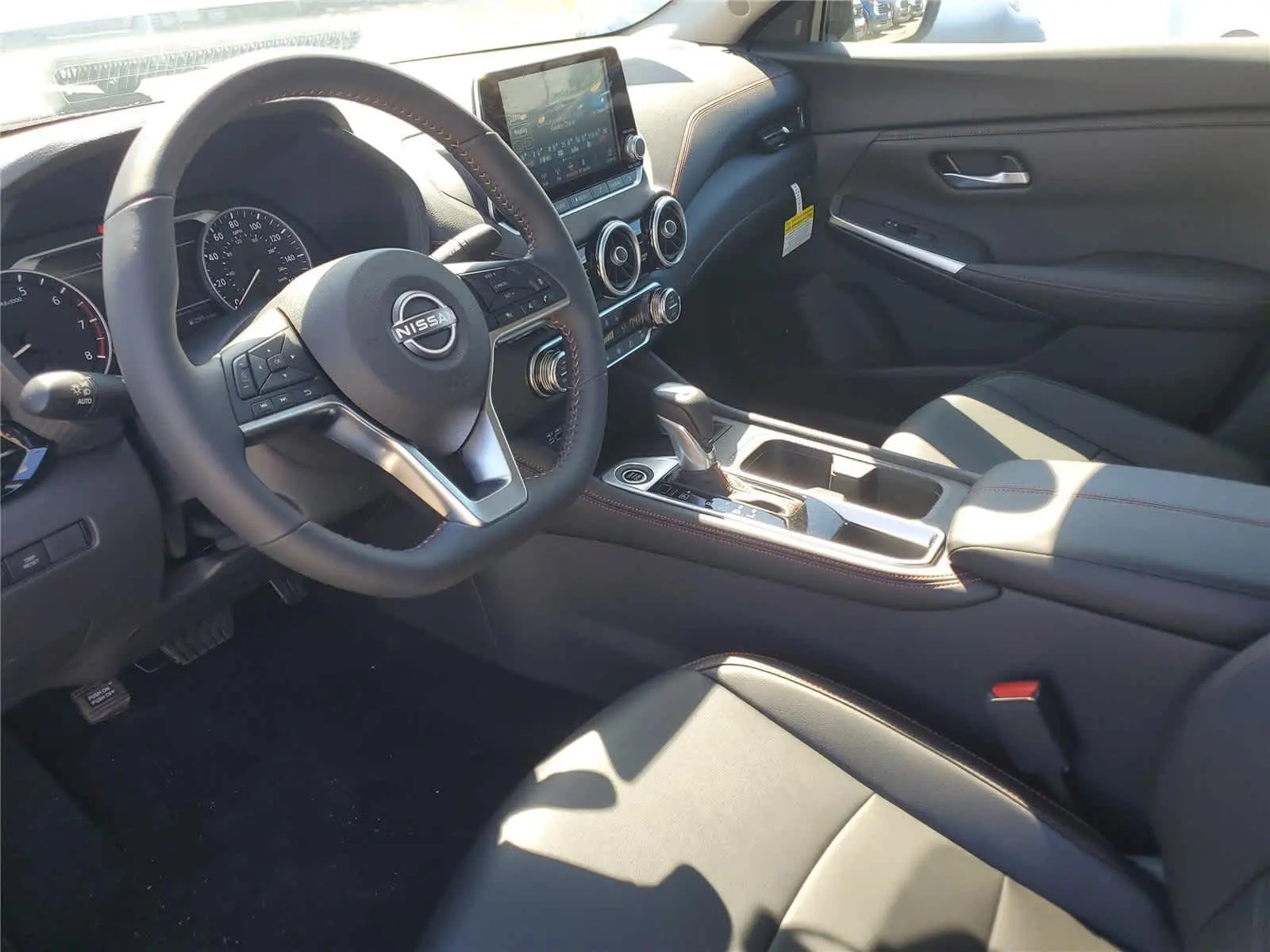 2025 Nissan Sentra SR photo 8