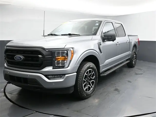 2022 Ford F-150 XLT photo 3