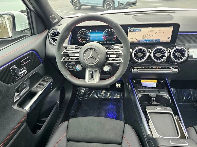 2026 Mercedes-Benz GLB AMG GLB 35 - Photo 27