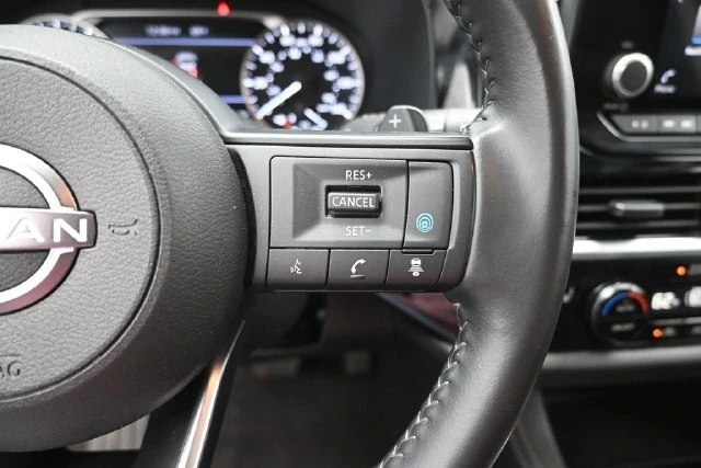 2025 Nissan Pathfinder SV - Photo 7