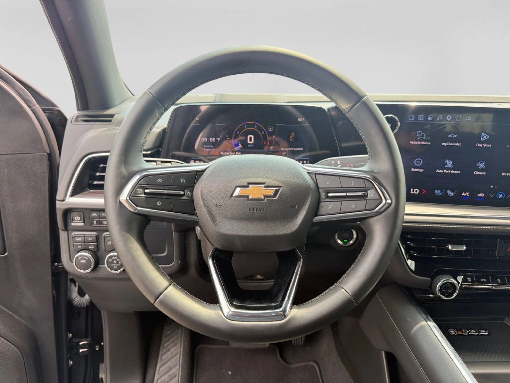 2025 Chevrolet Suburban Premier - Photo 15