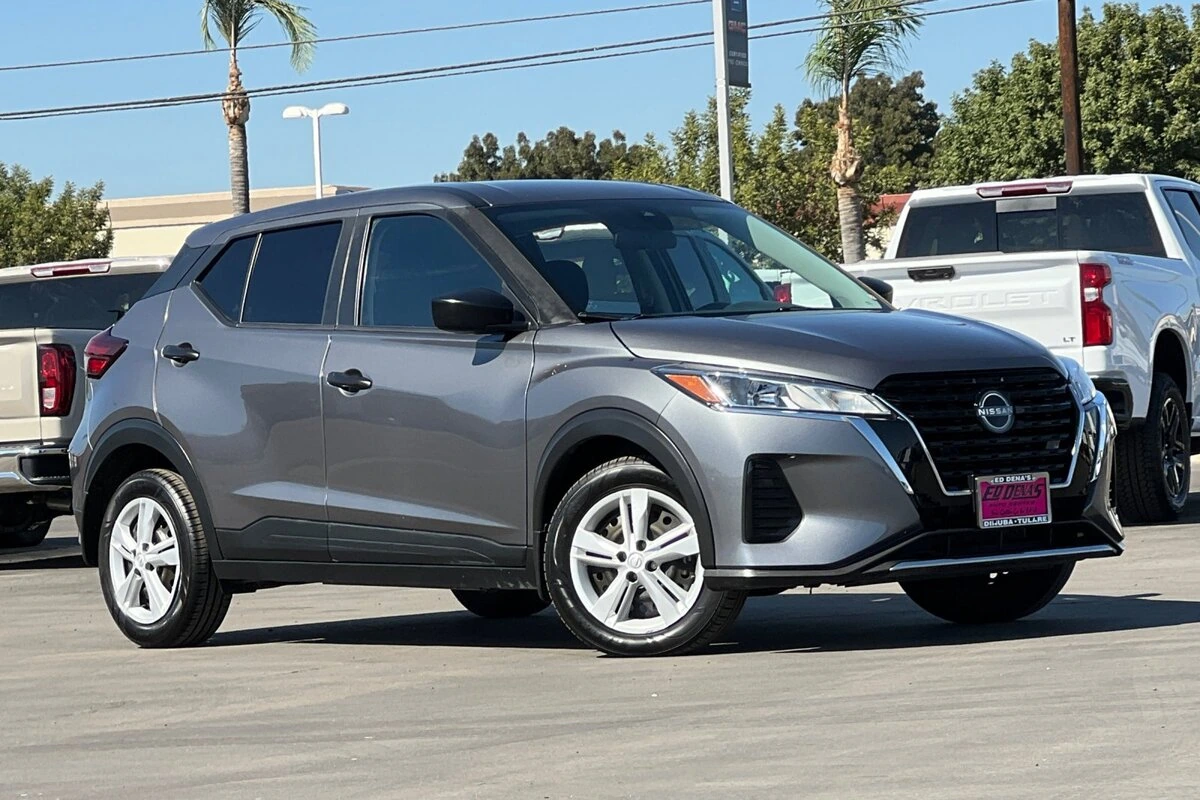 Used 2024 Nissan Kicks S with VIN 3N1CP5BV6RL480157 for sale in Dinuba, CA