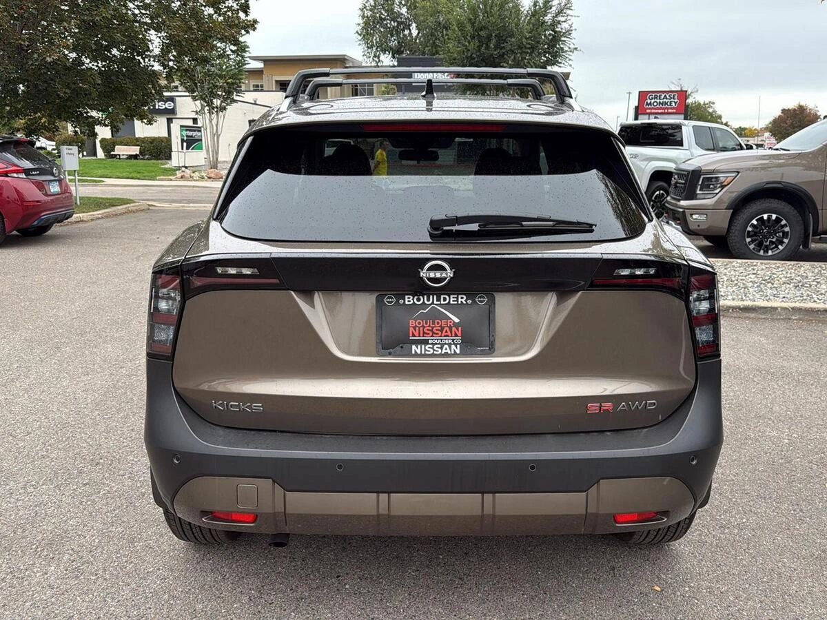 2026 Nissan KICKS SR AWD - Photo 6