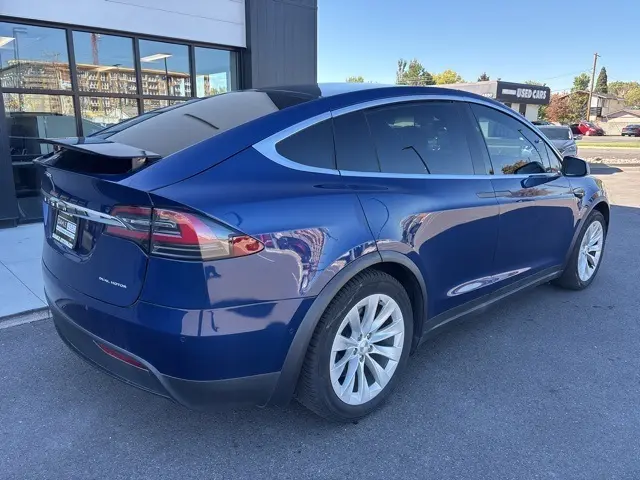2020 Tesla Model X Long Range photo 7