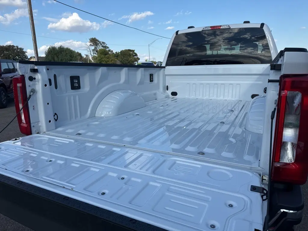 2026 Ford F-350 photo 5