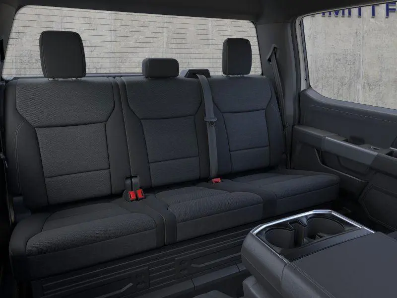 2025 Ford F-150 XLT photo 9