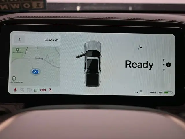2022 Rivian R1T Adventure photo 22